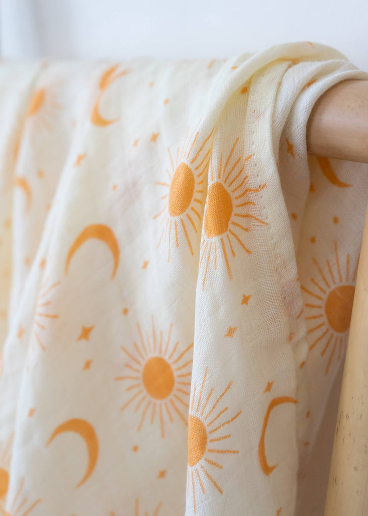 SYRUS Large Sun, Moon and Star Print Cotton Muslin Swaddle - Rocco & The Fox